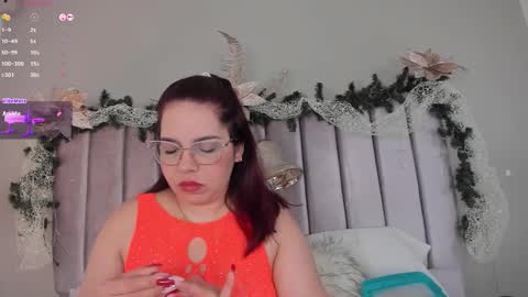 AnnaNoval 10 online show from November 2025 12:26:01 PM