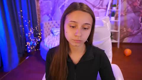 Anna online show from November 2025 10:01:02 PM