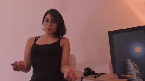 Annara Lein online show from November 2025 11:29:01 PM