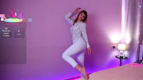 Anna online show from June 2026 01:00:01 AM