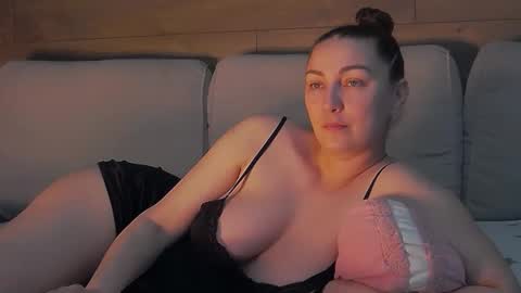 annasplash online show from May 2026 04:51:02 AM