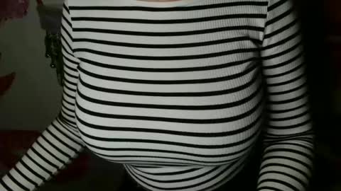 Bella online show from November 2025 07:12:01 PM