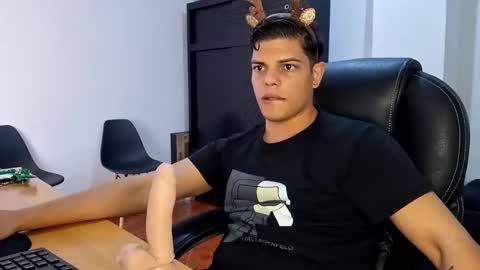 Anndy Hardy online show from December 2024 04:38:01 PM