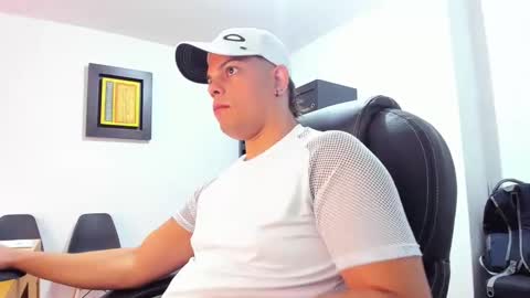 Anndy Hardy online show from January 2025 01:36:02 PM