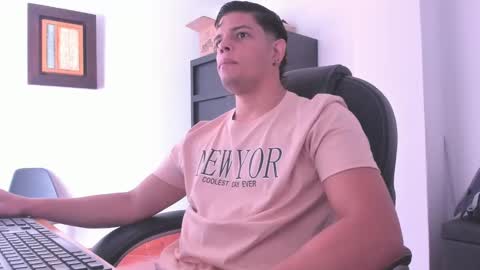 Anndy Hardy online show from January 2025 01:19:02 PM