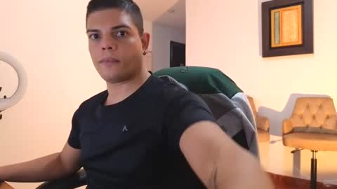 Anndy Hardy online show from October 2025 09:12:02 PM