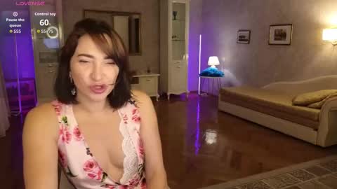 Snapshot of anne_karma chatting on October 2025 08:20:01 PM anne_karma online show from October 2025 08:20:01 PM