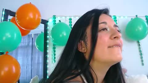 Snapshot of anne_lennon_ chatting on March 2026 05:50:02 PM Anne online show from March 2026 05:50:02 PM