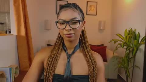 anne_rachel online show from June 2026 05:28:01 PM
