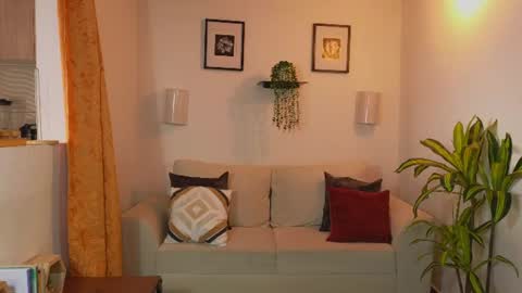 anne_rachel online show from July 2026 05:52:01 PM