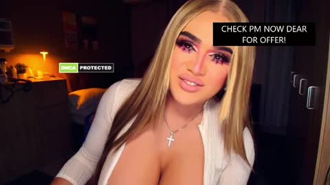 Snapshot of annecalifornia chatting on November 2025 05:17:01 AM Anne Hart online show from November 2025 05:17:01 AM