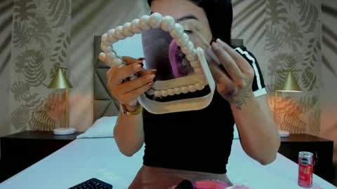 Anne online show from February 2026 03:05:02 AM