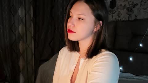 Snapshot of annenextdoor chatting on January 2026 03:21:02 AM My name is Anne Like my broadcast pls 3 online show from January 2026 03:21:02 AM