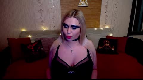 Snapshot of annessixreign chatting on January 2025 12:13:01 AM AnnessixReign online show from January 2025 12:13:01 AM