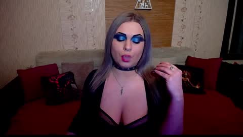 Snapshot of annessixreign chatting on January 2025 11:22:02 PM AnnessixReign online show from January 2025 11:22:02 PM