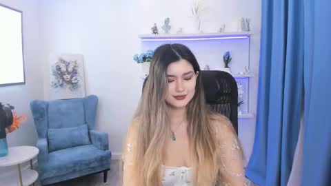 annetli online show from November 2025 03:28:01 AM