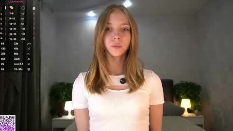 Snapshot of annettaregino chatting on November 2025 05:35:02 PM Eva online show from November 2025 05:35:02 PM