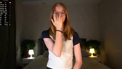 Snapshot of annettaregino chatting on November 2025 06:51:02 PM Eva online show from November 2025 06:51:02 PM