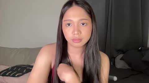 Annette 03 online show from October 2025 01:12:02 PM