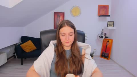 annewilsonn online show from April 2026 10:52:01 AM