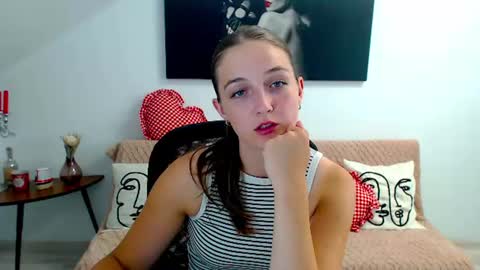 Snapshot of annewilsonn chatting on July 2026 07:26:01 AM annewilsonn online show from July 2026 07:26:01 AM