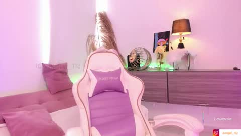 Angel online show from February 2026 05:51:02 PM