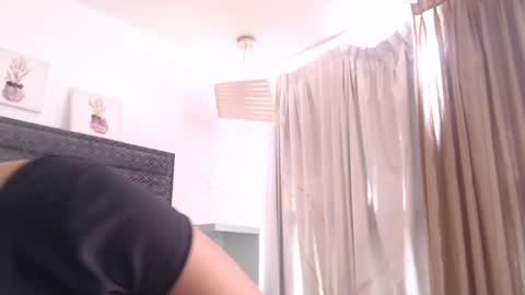 Snapshot of annhouston_ chatting on December 2024 06:50:01 PM Ann online show from December 2024 06:50:01 PM