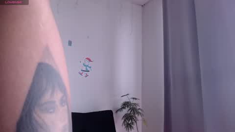 Snapshot of anni_wine___ chatting on December 2024 07:18:01 PM ANNI online show from December 2024 07:18:01 PM