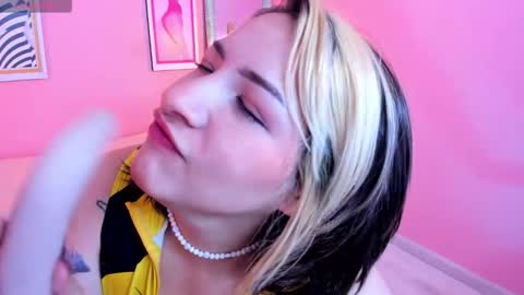 Snapshot of anniaa_cooper chatting on March 2026 01:33:02 PM PVT 6TK 8AM - 2PM online show from March 2026 01:33:02 PM