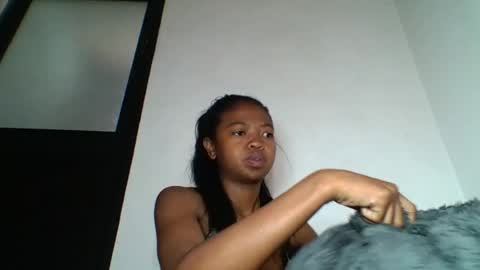 annica86 online show from June 2026 06:56:02 AM