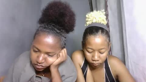 annick98 online show from February 2026 05:03:02 PM