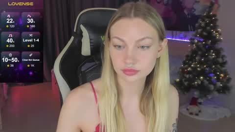 Snapshot of annie69kiss chatting on February 2025 06:52:02 AM Annie online show from February 2025 06:52:02 AM