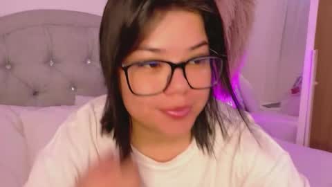 annie_20_ online show from April 2026 11:23:02 AM
