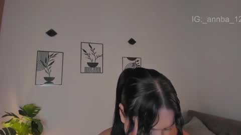 annie_barozzi online show from May 2026 12:46:01 PM