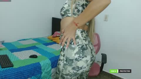 Snapshot of annie_che77y chatting on February 2025 01:34:02 AM annie cherry independent model online show from February 2025 01:34:02 AM