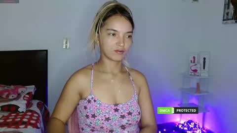 Snapshot of annie_che77y chatting on February 2025 09:53:02 AM annie cherry independent model online show from February 2025 09:53:02 AM