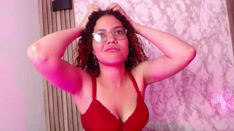 Snapshot of annie_chers chatting on November 2025 04:17:02 AM annie_chers online show from November 2025 04:17:02 AM