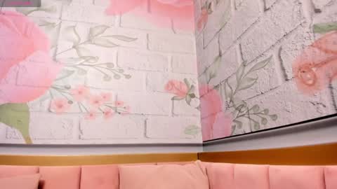 annie_cute18 online show from February 2025 03:55:02 AM