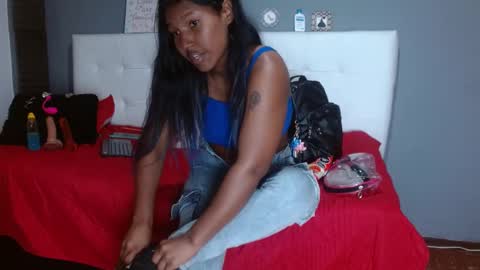 Snapshot of annie_scott_ chatting on February 2025 01:21:02 AM annie_scott_ online show from February 2025 01:21:02 AM