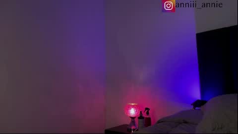 JEANNE no olvides seguirme dont forget follow me  uu online show from May 2026 11:11:01 PM