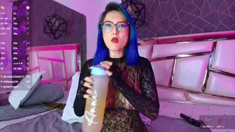 Snapshot of annie_swan chatting on March 2025 03:52:01 PM Annie online show from March 2025 03:52:01 PM