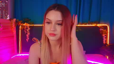 Snapshot of annie_swanson chatting on November 2025 08:35:02 PM annie online show from November 2025 08:35:02 PM