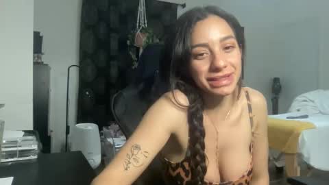 Snapshot of annie_xxx111 chatting on March 2025 04:15:02 AM annie_xxx111 online show from March 2025 04:15:02 AM