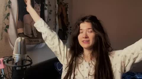 Snapshot of annieaimee chatting on October 2025 10:56:02 AM Annie online show from October 2025 10:56:02 AM