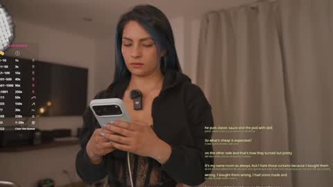 Annie FREE TRIAL IN BIO online show from February 2026 03:02:01 AM