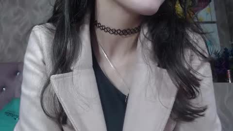 Annie online show from October 2025 03:32:01 PM