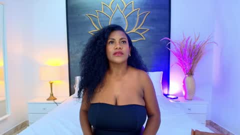 Annie Leigt online show from May 2026 09:09:02 PM