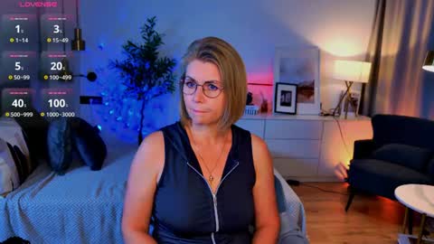 Annie online show from June 2026 06:44:01 AM