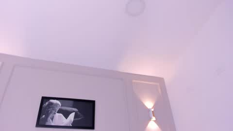 Snapshot of anniemartinezz chatting on January 2025 03:28:01 PM Annie online show from January 2025 03:28:01 PM