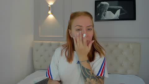 Snapshot of anniemartinezz chatting on February 2025 11:27:02 AM Annie online show from February 2025 11:27:02 AM